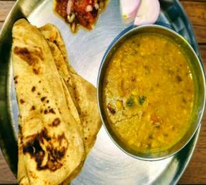 4 pic Paratha with Dal tadka