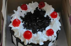 Eggless Mini Balckforest cake [ 300 Gram]