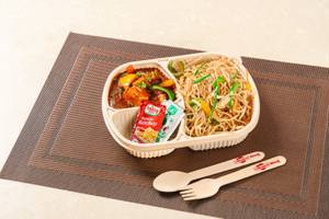 Chilli Paneer with Noodles