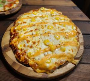 Golden Corn Pizza