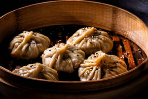 Veg Pizza Momos (6 Pcs)