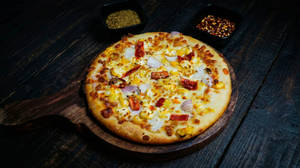 Achari Paneer Twist Pizza