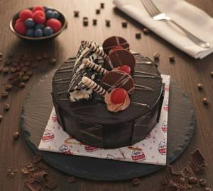Royal hazelnut chocolate cake