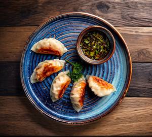 Masala paneer momos [ 6 pieces ]