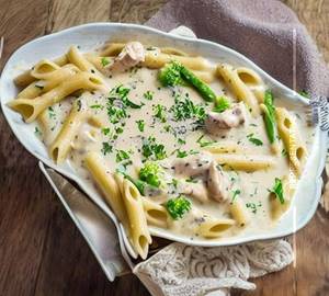Chicken white sauce