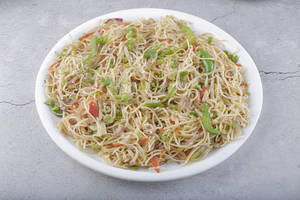 Veg Hakka Noodles