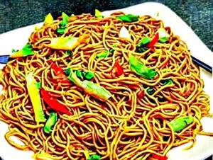 Veg Scehwan Noodles