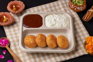 Upvas Aloo Pattice with Imli Chutney and Curd