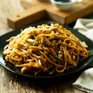 Chicken Schezwan Noodles