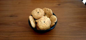 Plain Mathi [200 Grams]
