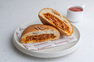 Shreded Chicken Curry Bun