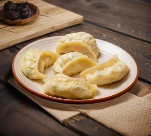 Chilli chicken momos [ 6 pieces ]