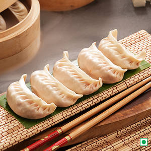 Paneer Steamed Momos (6 Pcs)