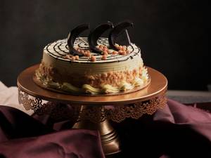 Butterscotch Overload Eggless Cake