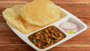 Chhole Bhature (2pcs)