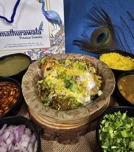 Chole Samosa Chaat