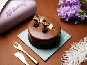 Milk Rocher Cake 500 Gms