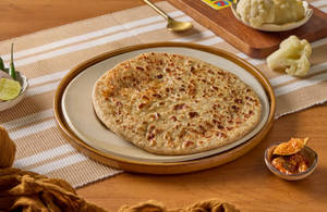 Gobhi Paratha (1 pc) with Butter