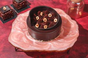 Hazelnut Crunch Cake 500gms