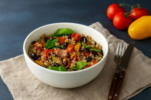 Roasted Veggies Quinoa Bowl