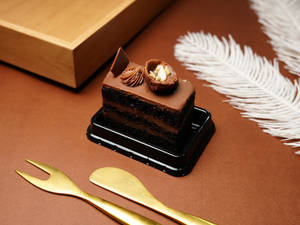 Swiss Rocher Pastry