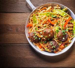 Noodle + Manchurian