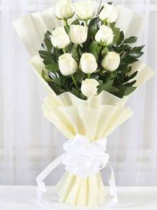 10 White Rose Bouquet (Cream colour wrapping)