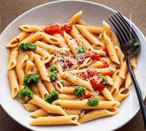 Mixed sauce pasta