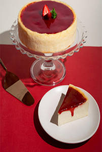 Strawberry San Sebastian Cheesecake Pastry