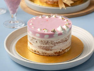 Strawberry Vanilla Pull-me-up Bento Cake