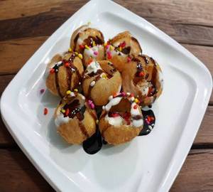 Chocolate sweet pani poori