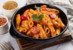 Red sauce pasta
