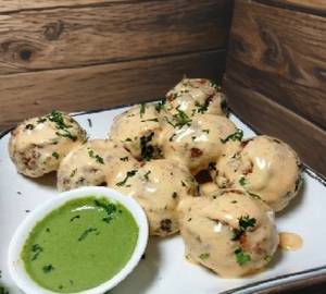 Malai momos [8 pieces]