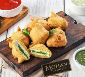 Paneer Bread Pakoda (2 Pieces)