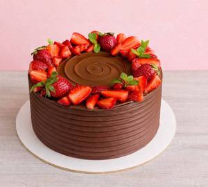 Belgian Chocolate Strawberry Cake (550 Grams)