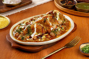 Aloo Tikki chaat (Serves 1)