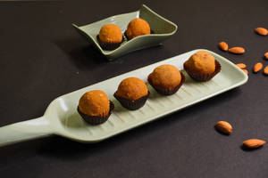 Dry Fruit Besan Laddoo