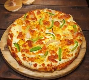 Paneer Onion And Capsicum With Makhani Sauce