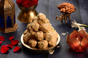Pithi Laddu