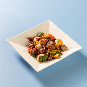 Stir Fry Lamb In Black Pepper Sauce