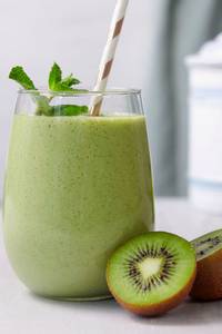Kiwi lassi
