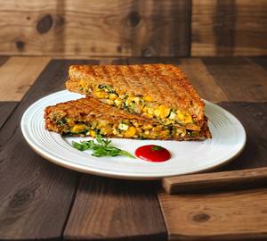 Paneer and corn sandwich