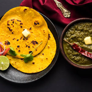 Sarso Ka Saag With 2 Makki Ki Roti