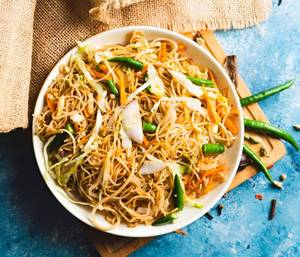 Veg Chilli Garlic Noodles