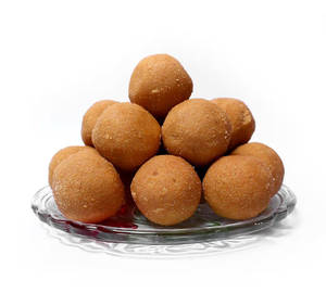 Besan Laddoo