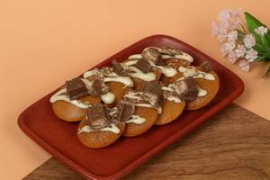Kit Kat Mini Pancakes [8 Pieces]