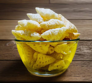 Salted Lite Triangle 100Gm