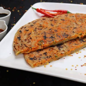 Aloo Schezwan Paratha