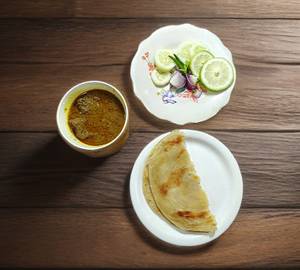 1 Laccha Paratha With Naz Signature Beef Bhuna (2 Pieces)