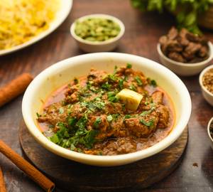 Boneless Chicken Tikka Kebab Butter Masala (4 Pcs)